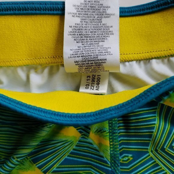 ADIDAS SHORTS TROPICAL‎ PRINTED WOMENS SIZE S TIGHT ATHLETIC YOGA RUNNING HIKING - Picture 4 of 6